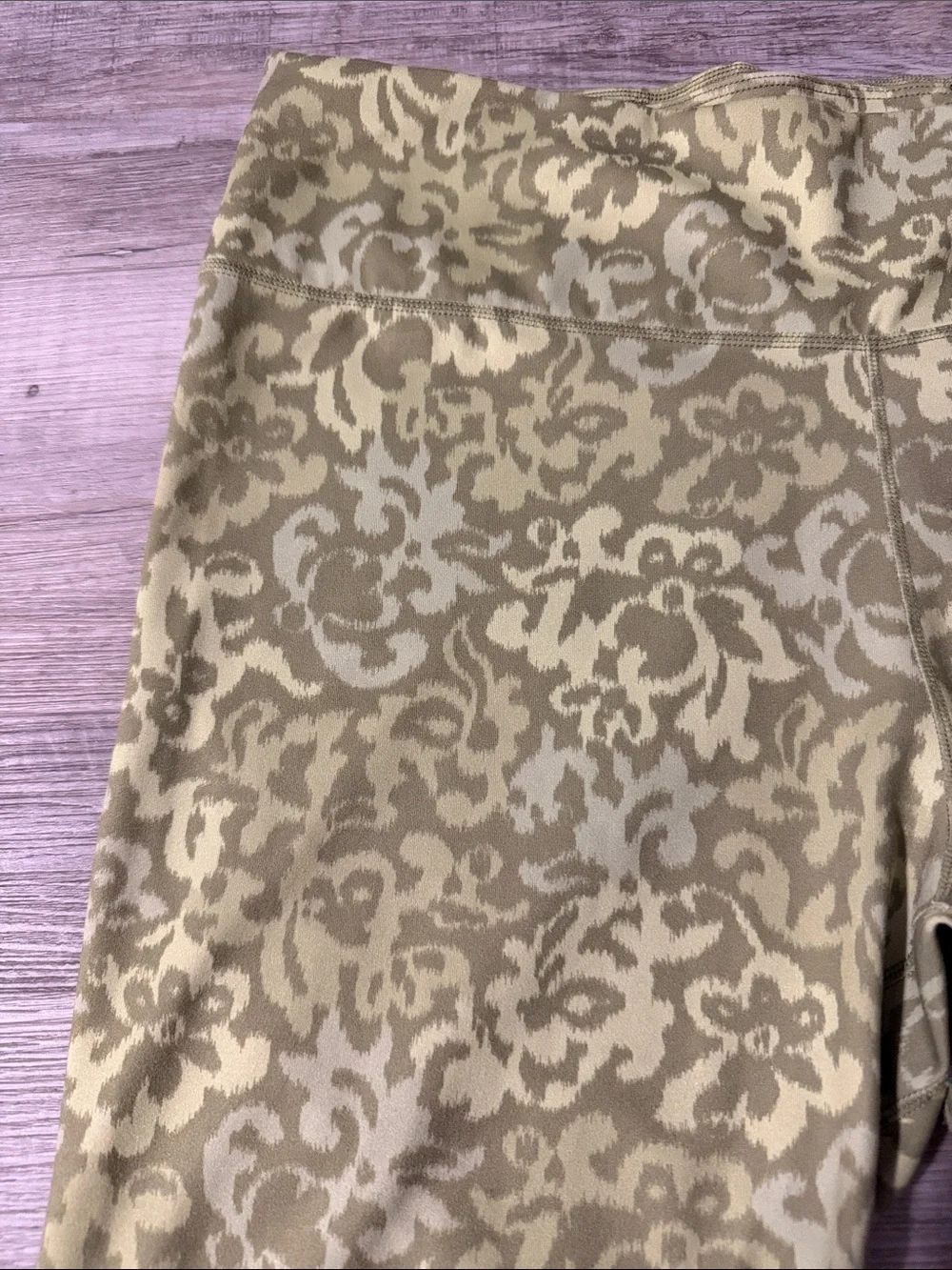 Women’s Green Nike leggings 💚 - Picture 2 of 5